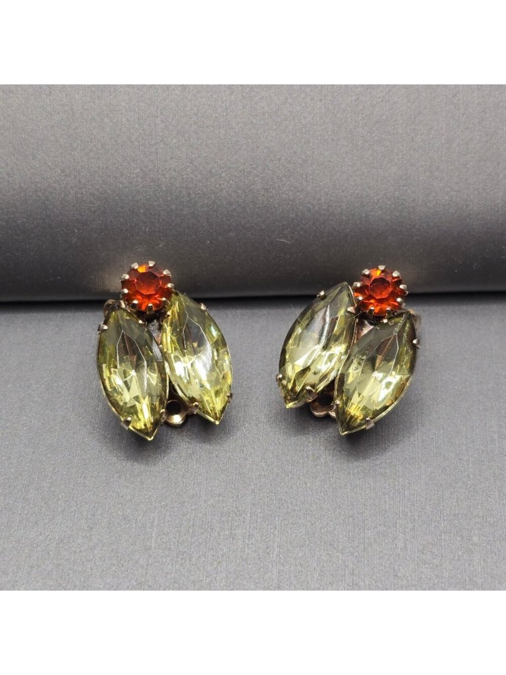 Vintage Citron Green Rhinestone Clip On Earrings Amber Topaz Marquise MCM
